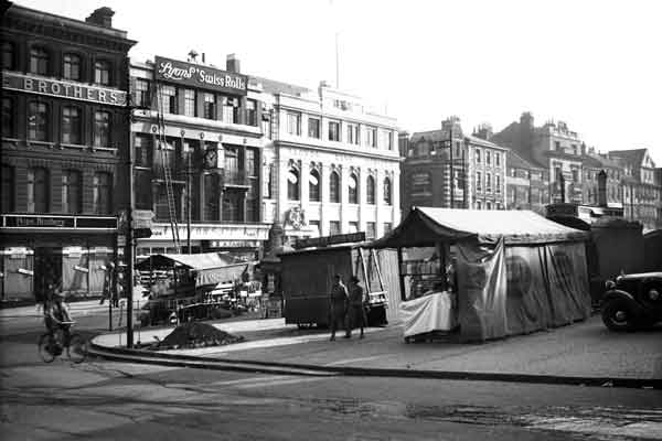 Feb 1938 North East corner of market