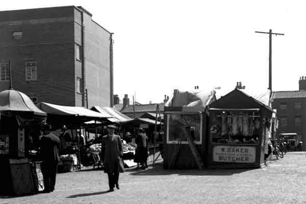 May 1938. Market stalls on City Hall Courtyard